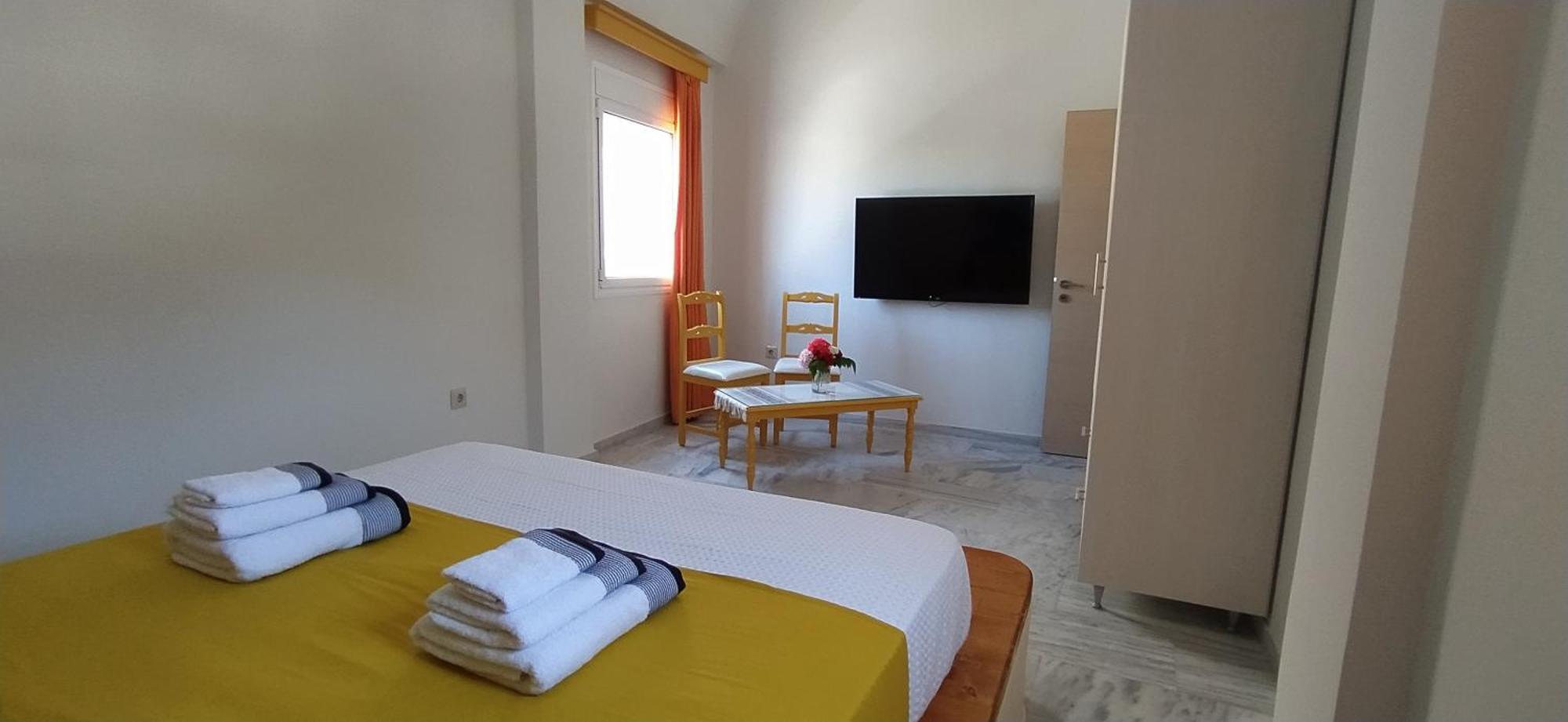 Chariot Apartments Santorini Kamari  Bagian luar foto