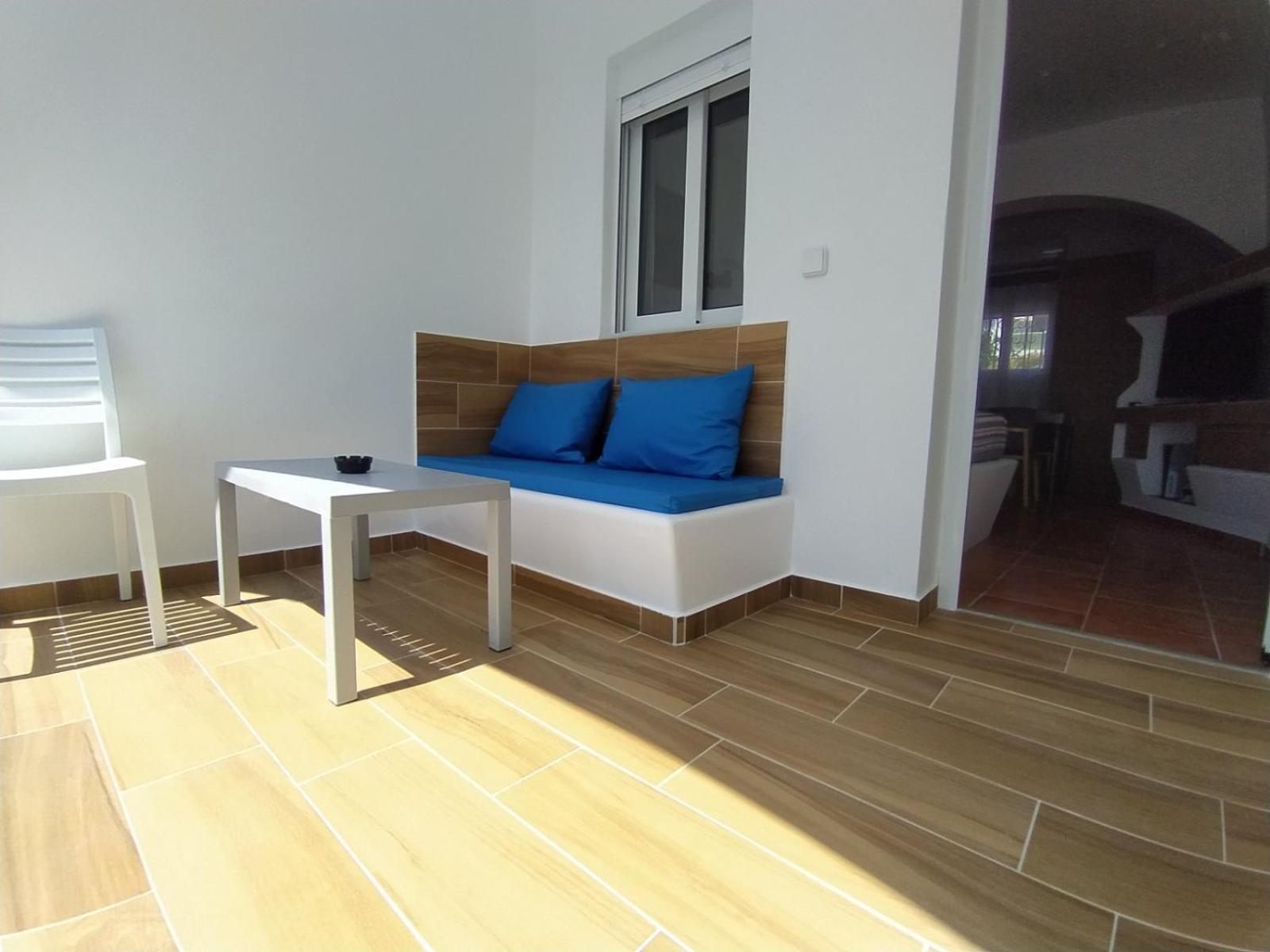 Chariot Apartments Santorini Kamari  Ruang foto
